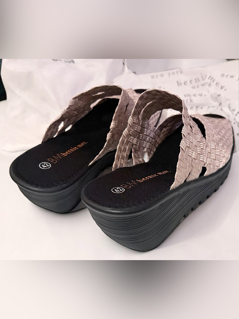 Bernie Mev Blush Shimmer Woven Stretch Wedge Peep-Toe Slide Mules EU42 US10.5-11 - Picture 13 of 14